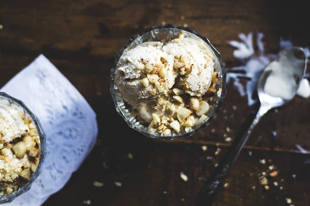 toasted nutmeg 'n maple frozen yoghurt- gnom-gnom.com