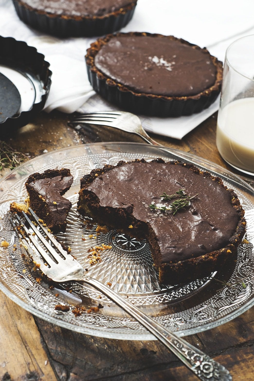 (vegan 'n gluten free) salted chocolate tarts- gnom-gnom.com
