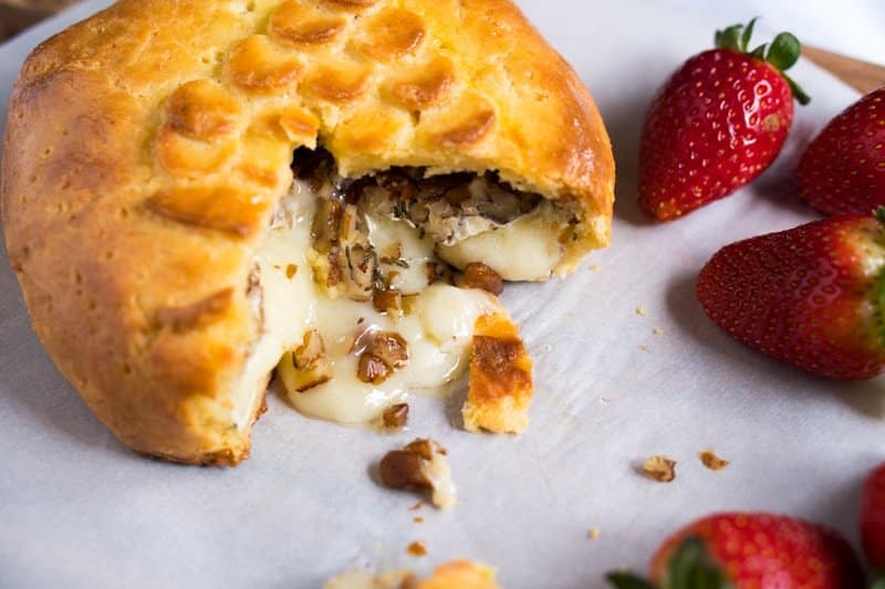 Gluten Free & Keto Baked Brie 🧀 Ridiculously Creamy & 2g net carbs!